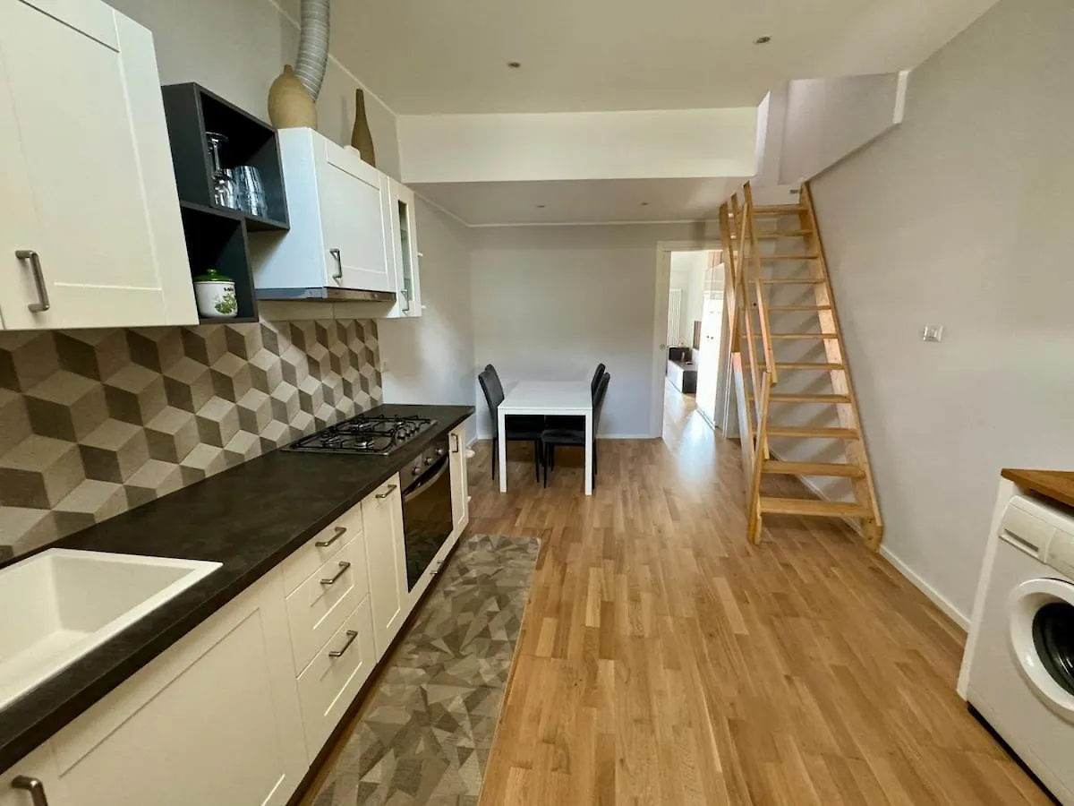 Casa Luminosa Apartment Milan