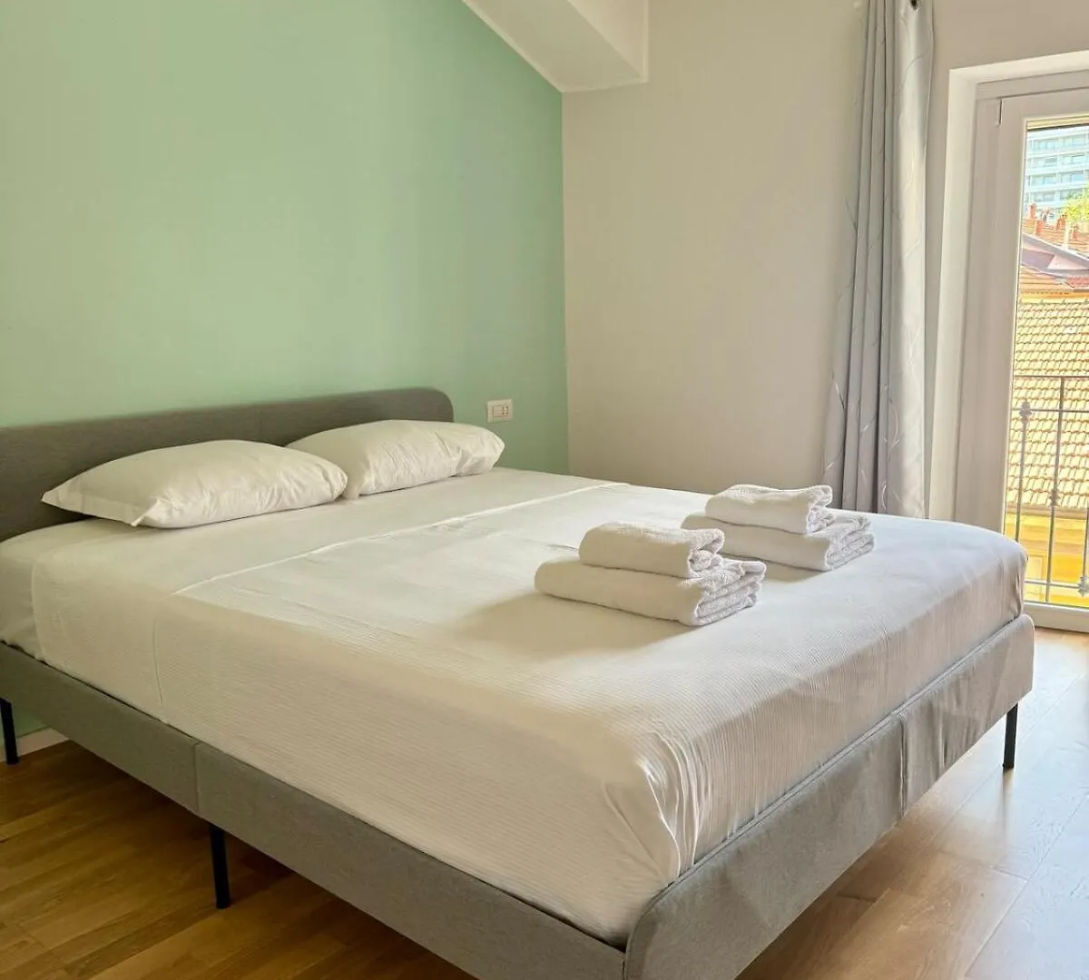 Casa Luminosa Apartment Milan