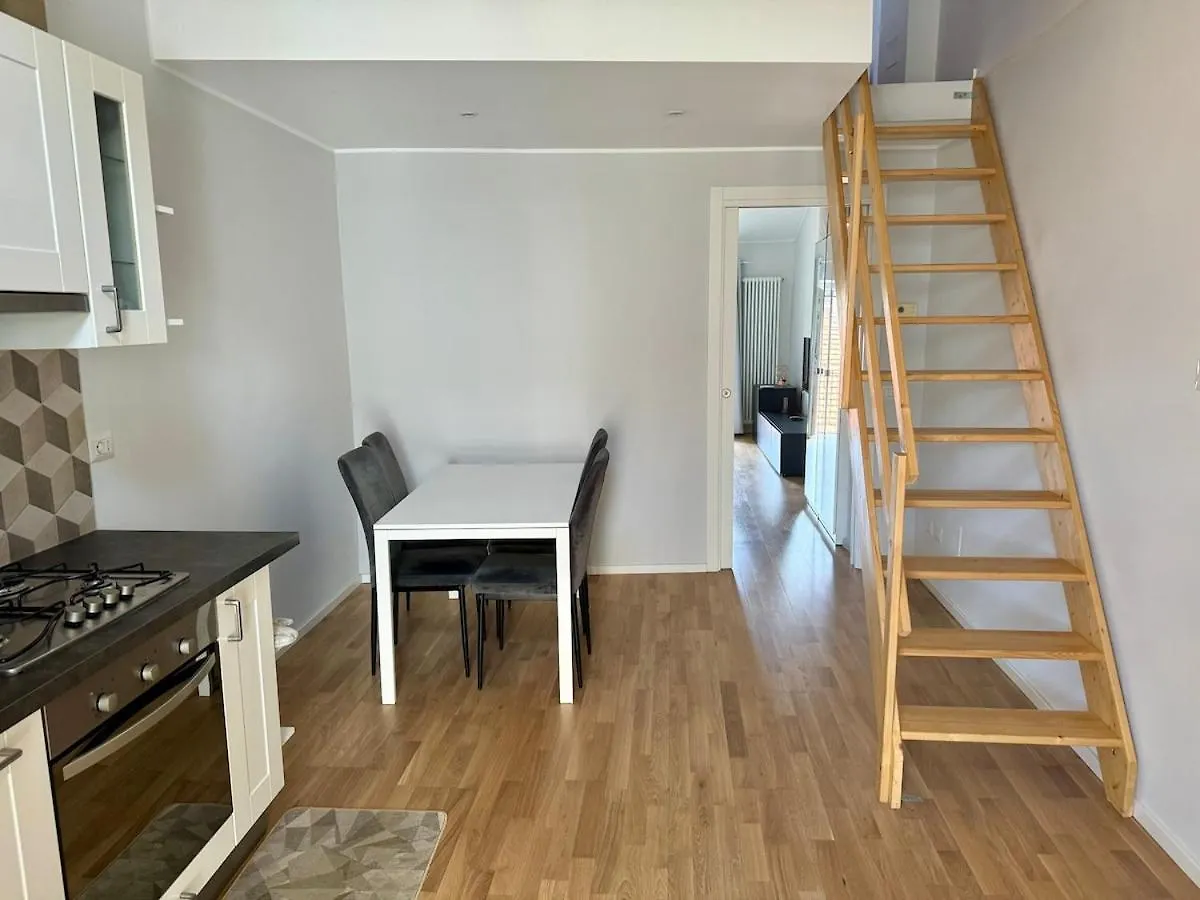 Casa Luminosa Apartment Milan Italy
